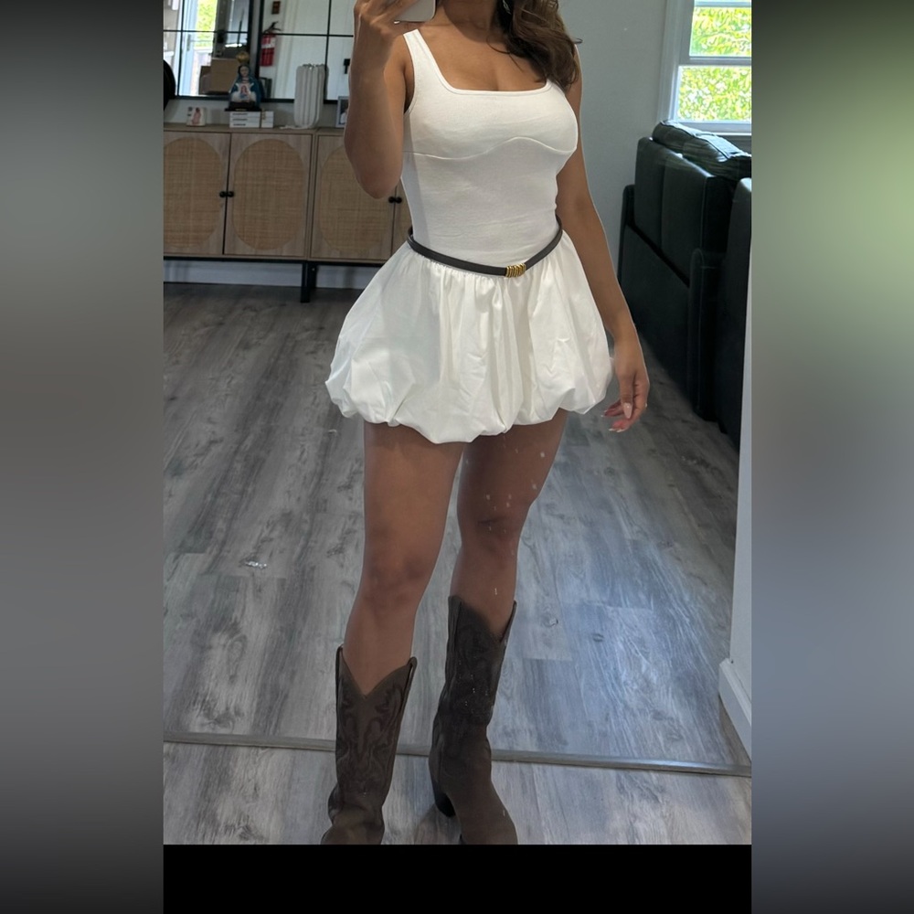 Mini white dress excelent condition
